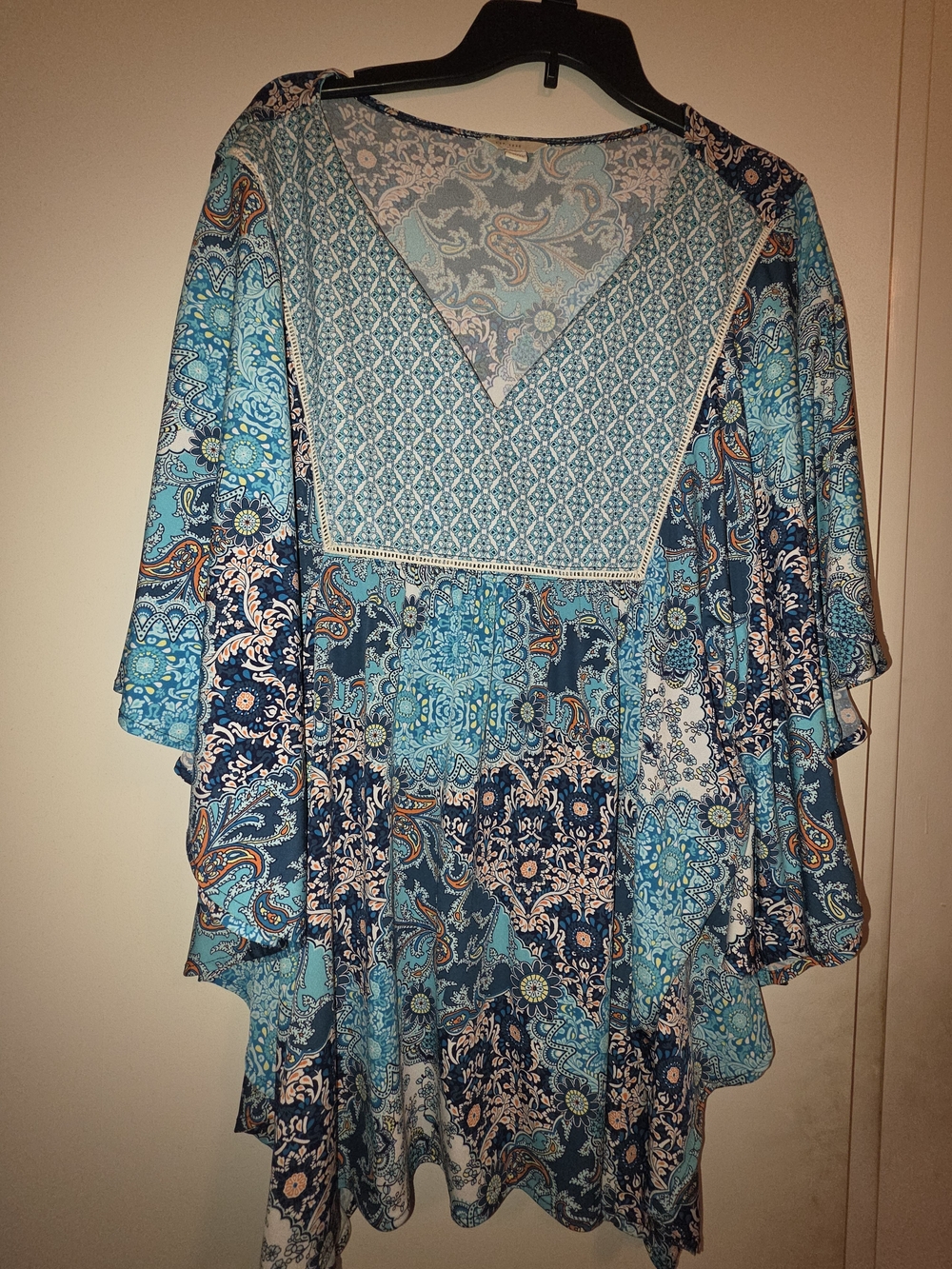 Beauriful Cato Blue Paisley V-Neck Boho Tunic
